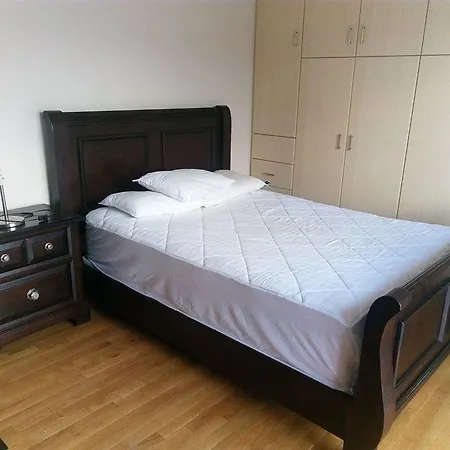 Anna Apartment